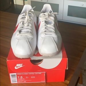 Nike Cortez “Forrest Gump”